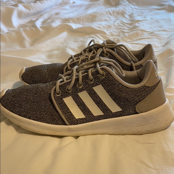 adidas Shoes - Women’s size 6 Adidas gray cloud foam tennis shoes
